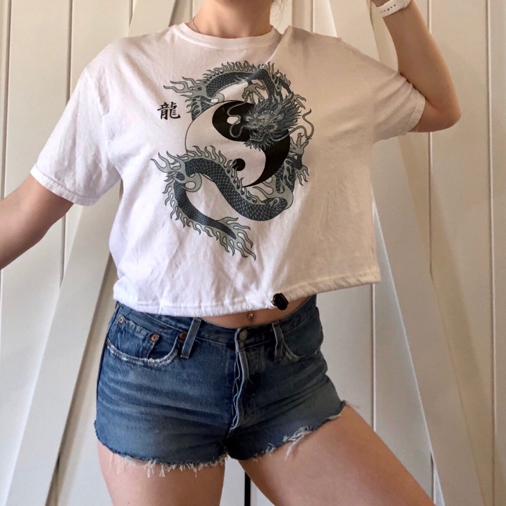 DRAGON GRAPHIC TEE